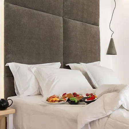 Отель Mediterranean Palace 4*