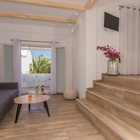 Mediterranean Palace 모노리토스