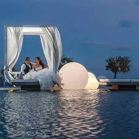 Mediterranean Palace 4*