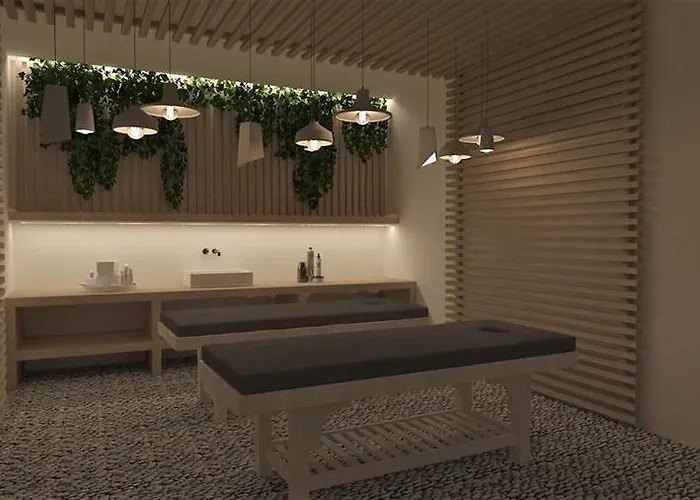 Mediterranean Palace 4*