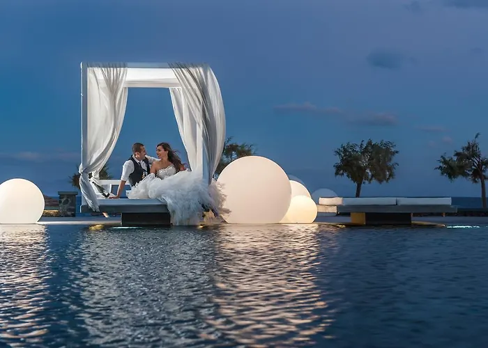 Mediterranean Palace 4*