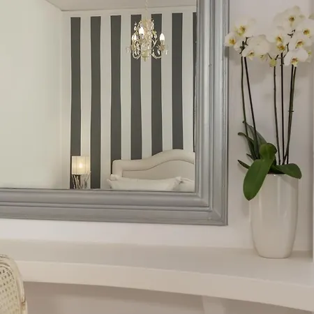 ホテル Mediterranean Palace モノリソス