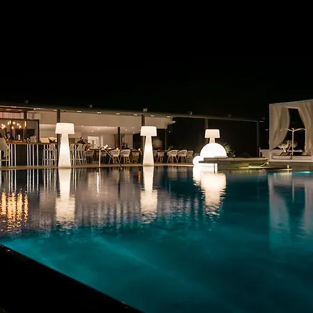 ホテル Mediterranean Palace モノリソス