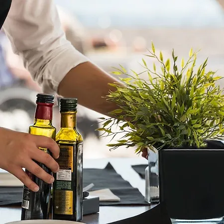 Mediterranean Palace 4* モノリソス